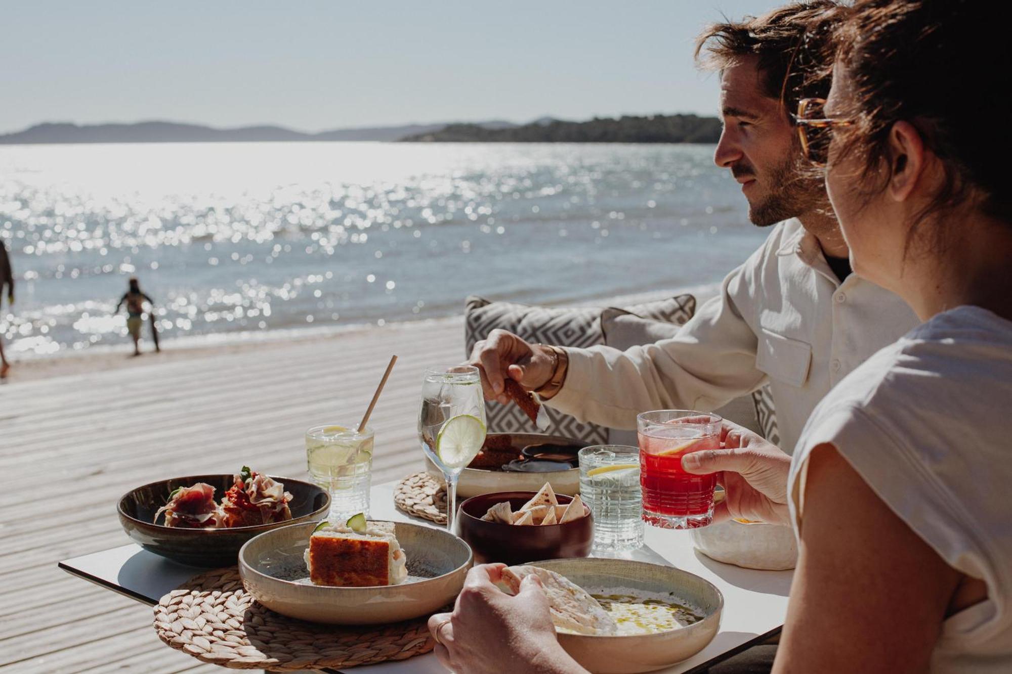 Belambra Clubs Presqu'Ile De Giens - Riviera Beach Club Hyères Exteriör bild